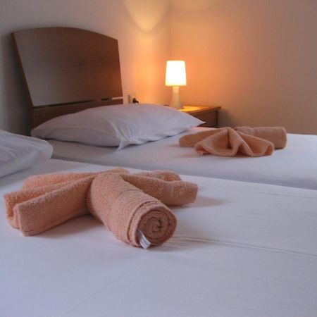 Apartments Drobni Pijesak Petrovac Chambre photo