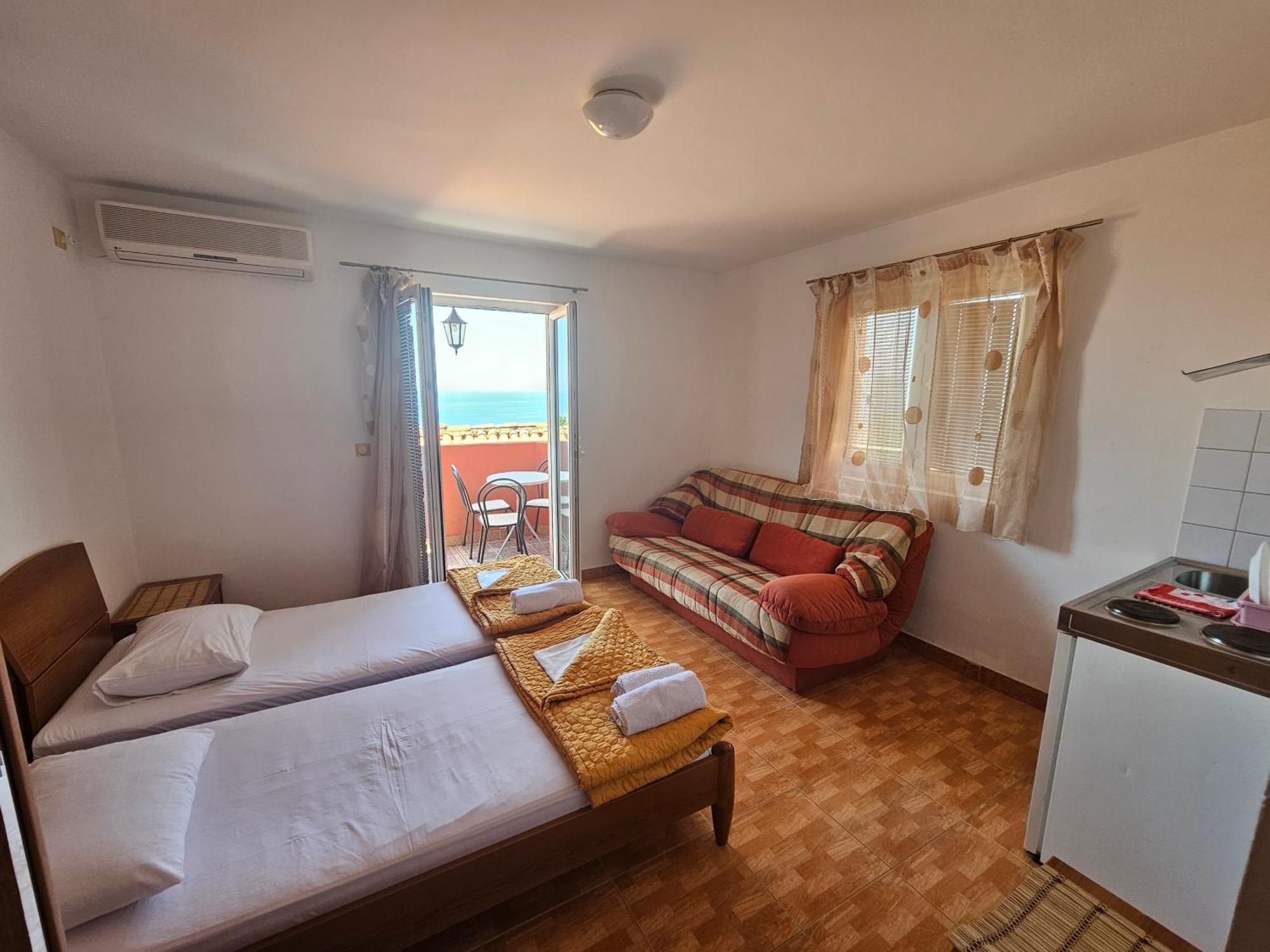 Apartments Drobni Pijesak Petrovac Chambre photo